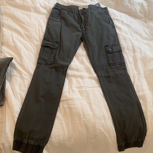 Skinny cargo pants
